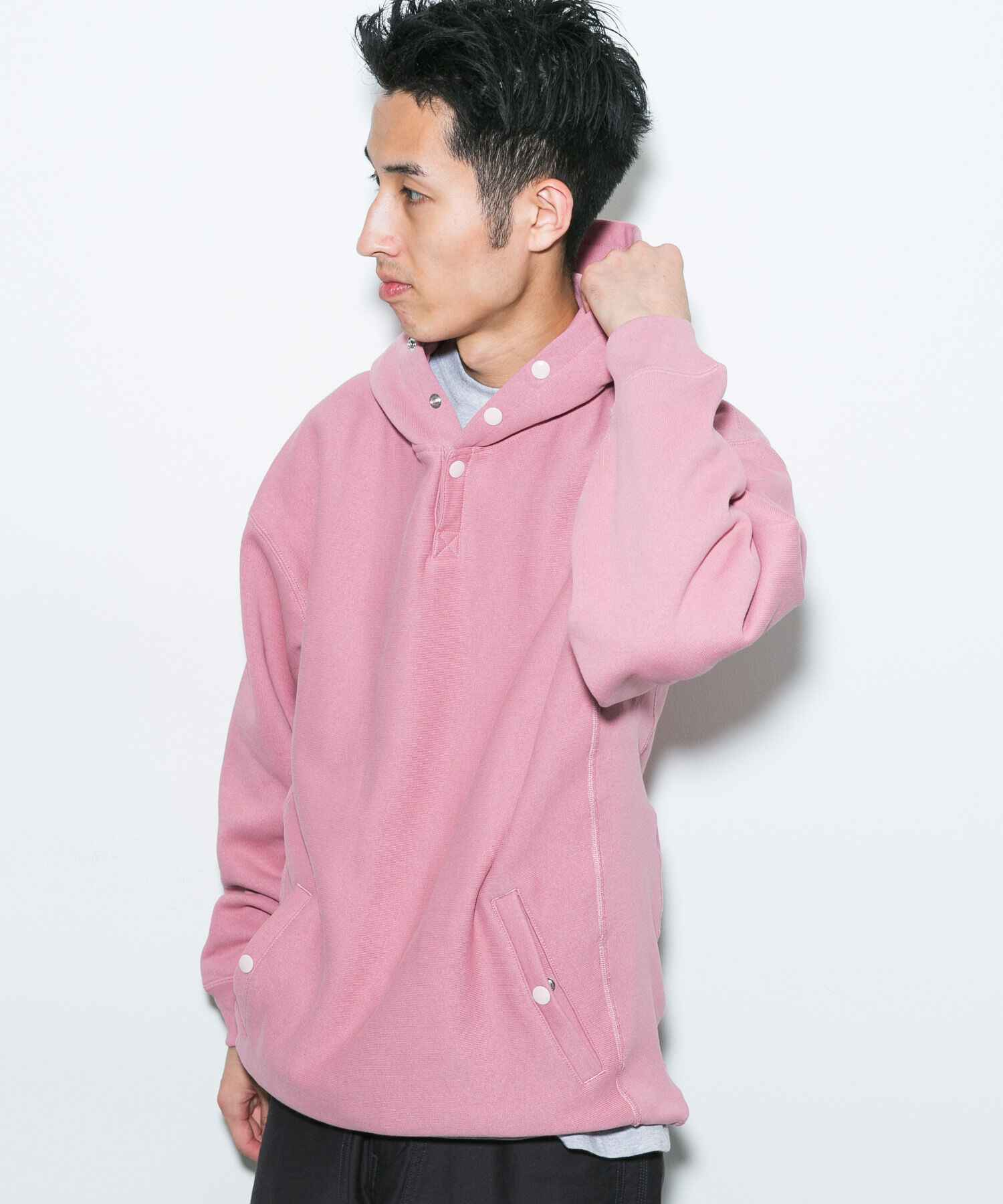 URBAN RESEARCH DOORS「『別注』Champion&times;DOORS　HALF SNAP PARKA」|パーカー|