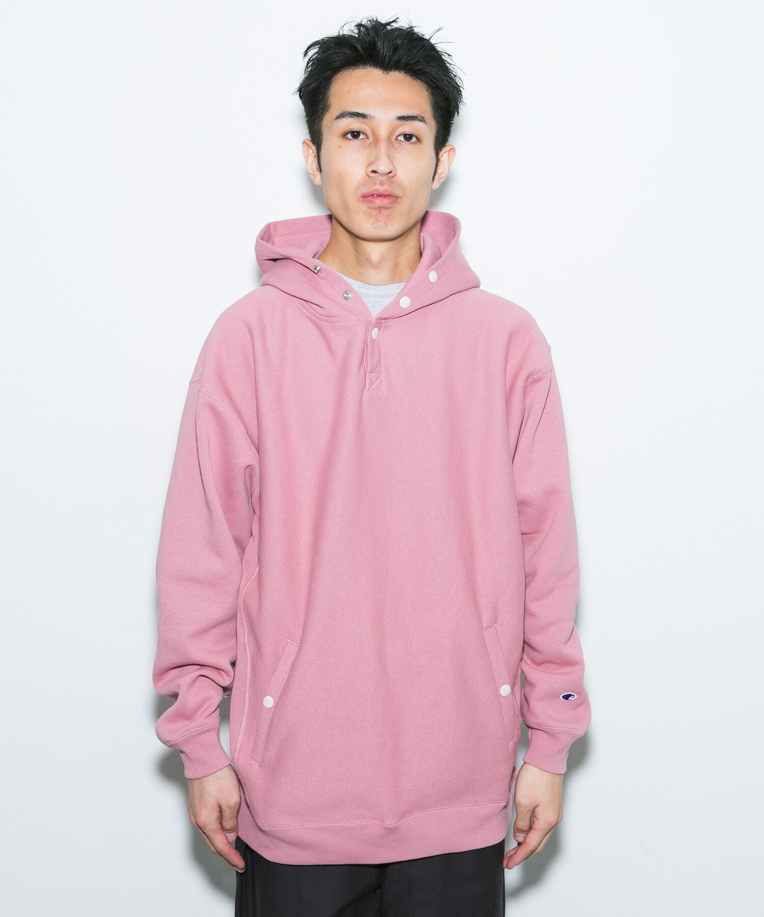 URBAN RESEARCH DOORS「『別注』Champion&times;DOORS　HALF SNAP PARKA」|パーカー|