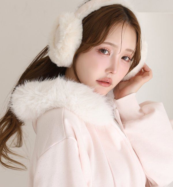 one after another NICE CLAUP「刺しゅう入りフェイクムートンイヤーマフ」|その他|