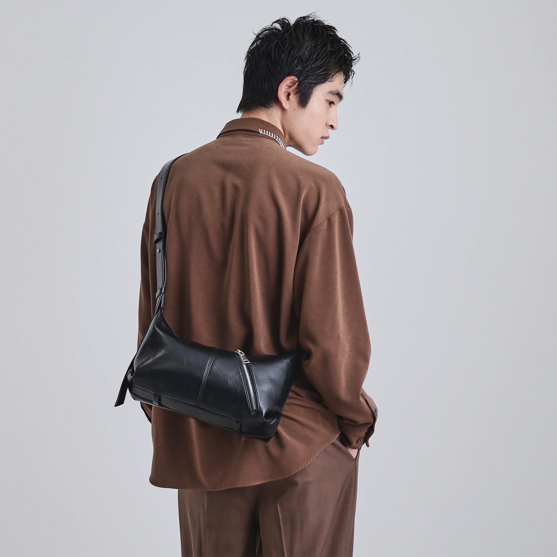 tk.TAKEO KIKUCHI「ラウンデッドバッグ」|ショルダー・メッセンジャー|