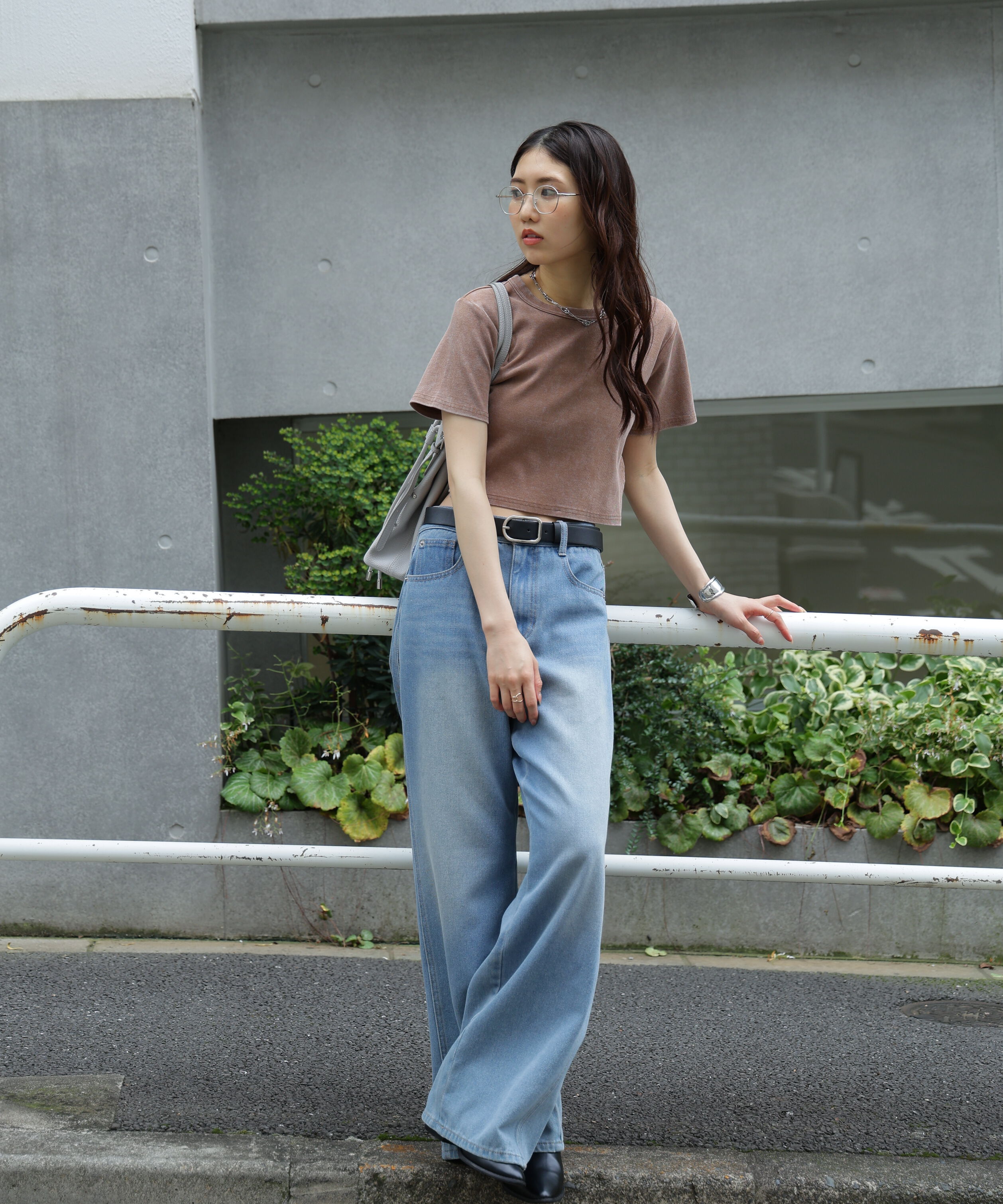 「ヴィンテージ加工サイドベルトＴ」|Tシャツ・カットソー|