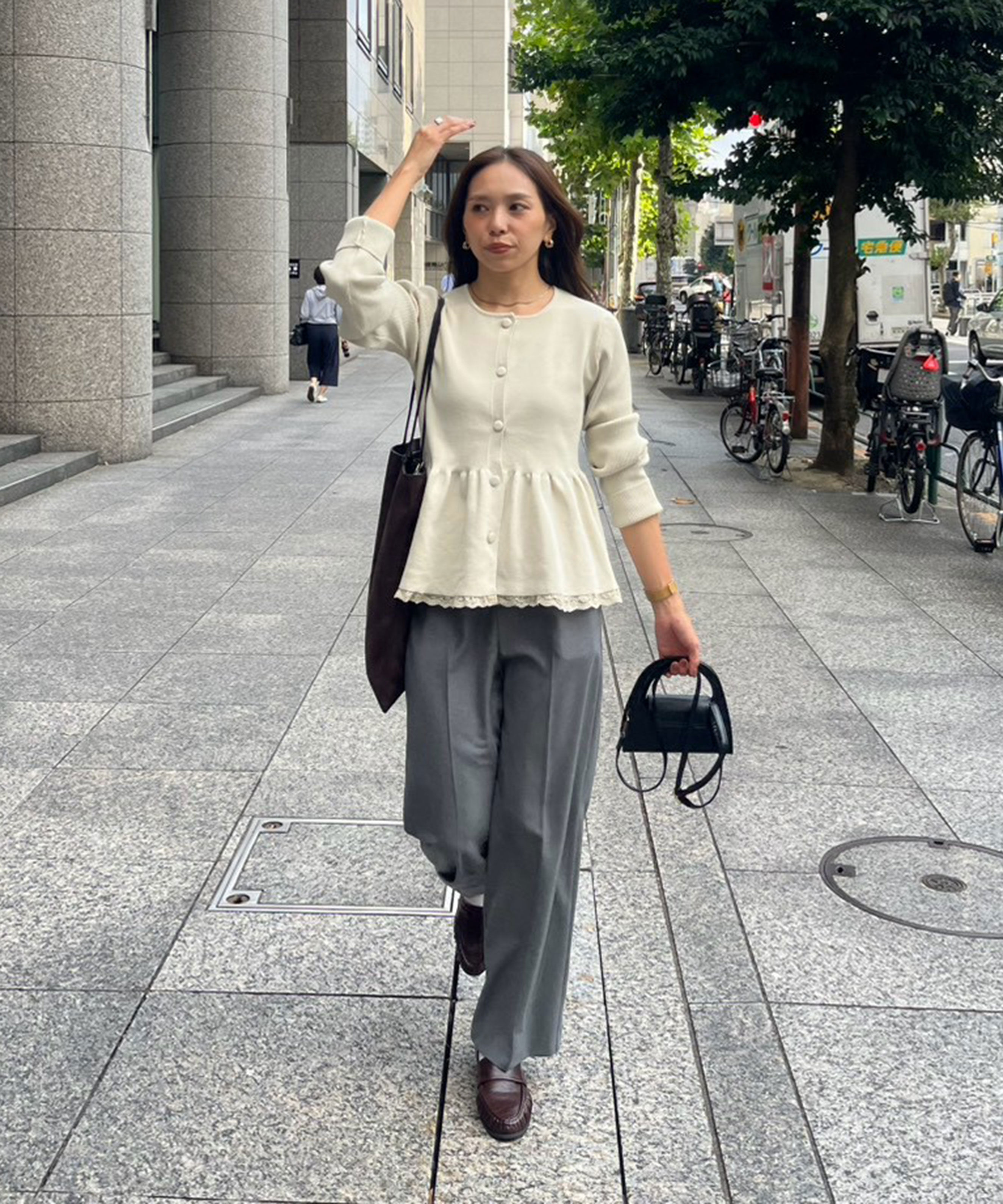  「＜一部追加生産予約＞ペプラム裾レースカーデ」|ニット・セーター|