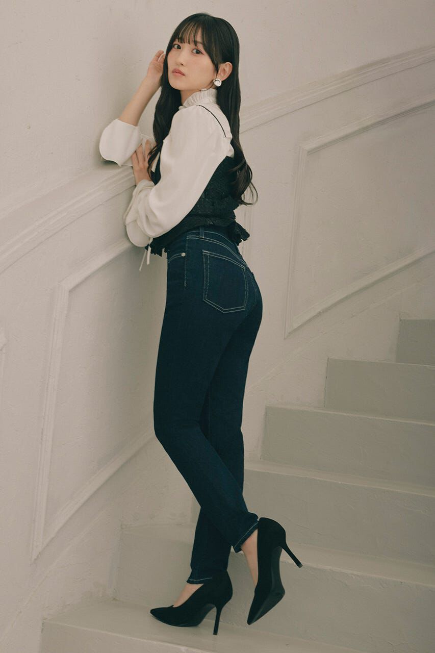 rienda「ぷりぷりヒップデニムスキニーパンツ」|デニム|D/BLU3